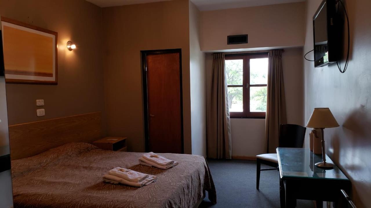 Hotel Lazaro Villa Mercedes Eksteriør bilde